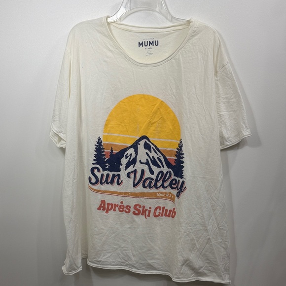 Show Me Your MuMu Tops - Show Me Your MuMu Women’s graphic short sleeve T- shirt size extra large.